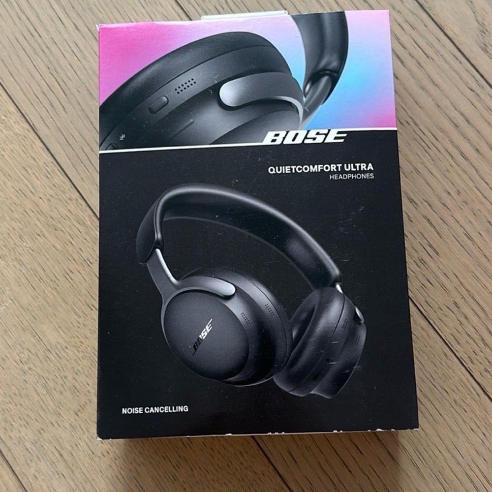 NEW IN BOX Bose Quietcomfort Ultra Headphones Black